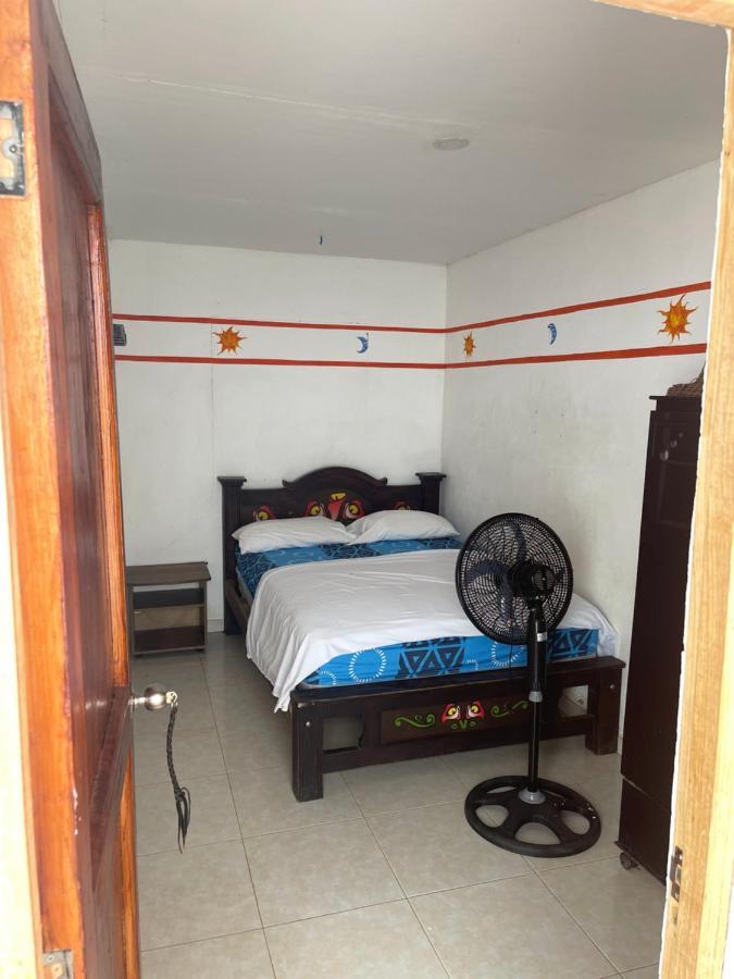 Palomino Hostel エクステリア 写真